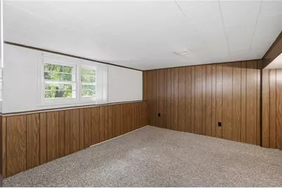 251 Madeleine Avenue, Woonsocket, RI 02895 - Photo 27