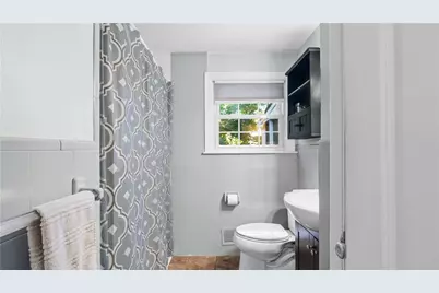 52 Brentwood Avenue, Warwick, RI 02886 - Photo 15