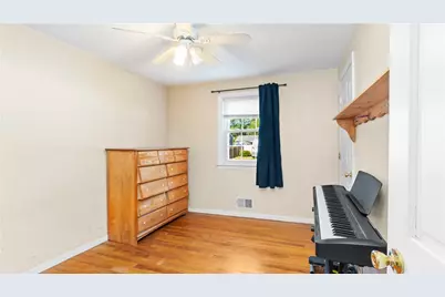52 Brentwood Avenue, Warwick, RI 02886 - Photo 17