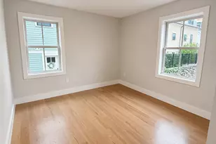 67 Queen St, East Greenwich, RI 02818 - Photo 9