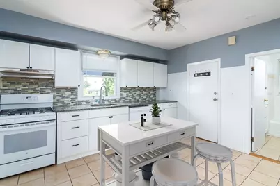 16 Sherwood Street, Cranston, RI 02920 - Photo 11