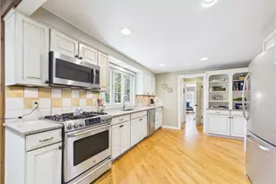 40 Oak Hill Rd, South Kingstown, RI 02879 - Photo 9