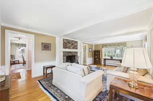 40 Oak Hill Rd, South Kingstown, RI 02879 - Photo 5