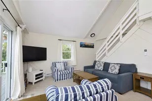 24 Redwood Dr, Narragansett, RI 02882 - Photo 5