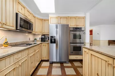 230 Kirby Avenue, Warwick, RI 02889 - Photo 13