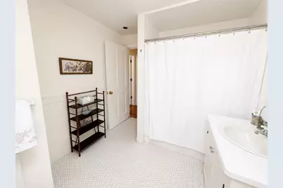 41 Calvert Place, Jamestown, RI 02835 - Photo 11