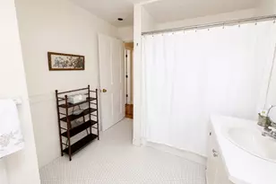41 Calvert Pl, Jamestown, RI 02835 - Photo 11