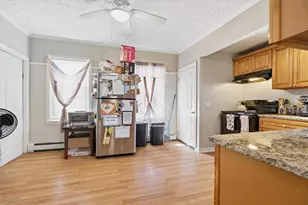 44 Warwick Rd, Pawtucket, RI 02861 - Photo 5