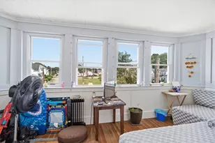 44 Warwick Rd, Pawtucket, RI 02861 - Photo 11