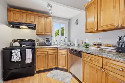 44 Warwick Road, Pawtucket, RI 02861 - Photo 3
