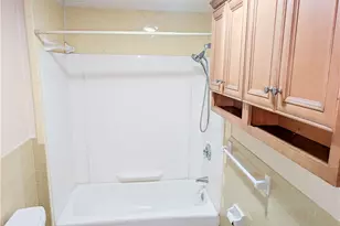 46 W Carpenter St, Pawtucket, RI 02860 - Photo 7