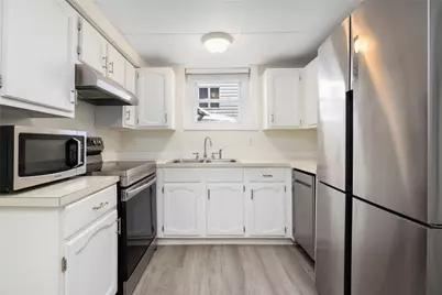 11 North Avenue #7, Providence, RI 02906 - Photo 3