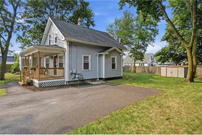 16 Bucklin Avenue, Warwick, RI 02888 - Photo 3