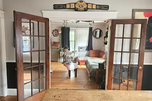 50 Oakland Ave, Cranston, RI 02910 - Photo 11