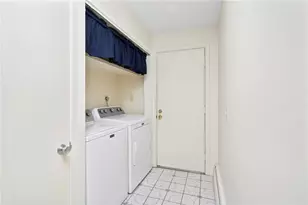 27 Tobin Ln, Bristol, RI 02809 - Photo 19
