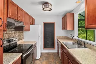 14 Kristee Cir, West Warwick, RI 02893 - Photo 9