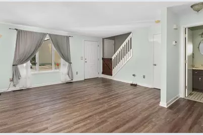 14 Kristee Circle #14, West Warwick, RI 02893 - Photo 5
