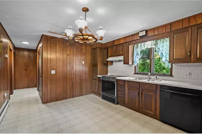 74 Daytona Avenue, Narragansett, RI 02882 - Photo 9