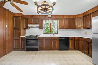 74 Daytona Avenue, Narragansett, RI 02882 - Photo 7
