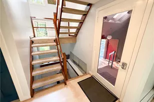 466 Greenbush Rd, Warwick, RI 02818 - Photo 7