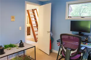 466 Greenbush Rd, Warwick, RI 02818 - Photo 21