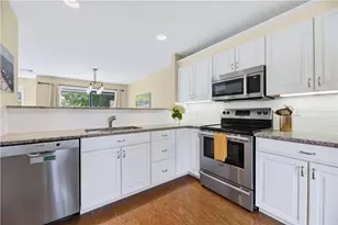 2 Martingale Ln, Narragansett, RI 02882 - Photo 17