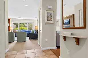 2 Martingale Ln, Narragansett, RI 02882 - Photo 3