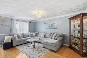 23 Bernon Dr, Lincoln, RI 02865 - Photo 37