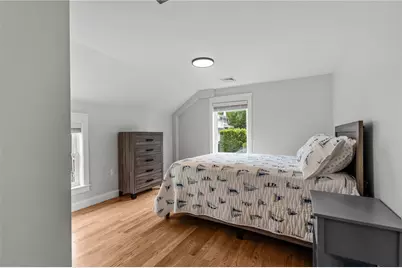 484 Thames Street, Bristol, RI 02809 - Photo 19