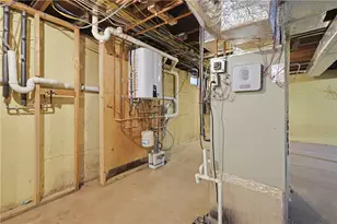 15 Arland Dr, Pawtucket, RI 02861 - Photo 31