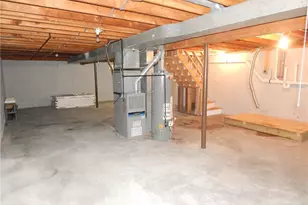120 Gallway St, Warwick, RI 02889 - Photo 25