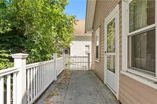 814 W Shore Rd, Warwick, RI 02889 - Photo 27