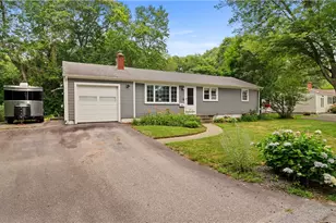40 Sachem Rd, North Kingstown, RI 02852 - Photo 3