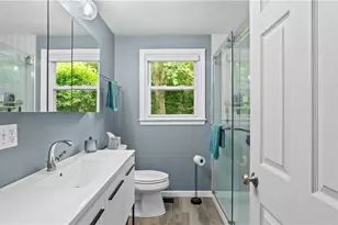 40 Sachem Rd, North Kingstown, RI 02852 - Photo 13