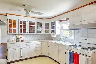 6 Woodbine Street, East Providence, RI 02915 - Photo 9
