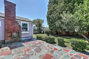 6 Woodbine St, East Providence, RI 02915 - Photo 29