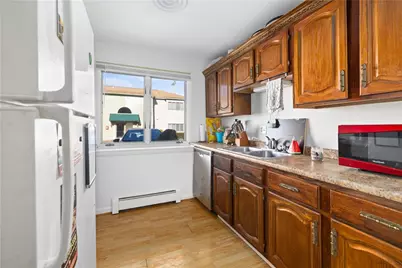 13 Village Court #13, West Warwick, RI 02893 - Photo 5