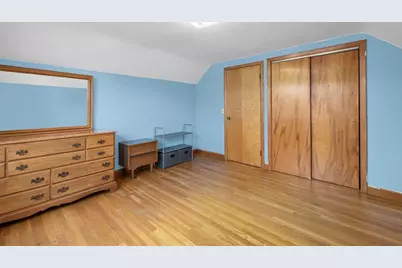 28 Lincoln Avenue, Cranston, RI 02920 - Photo 9