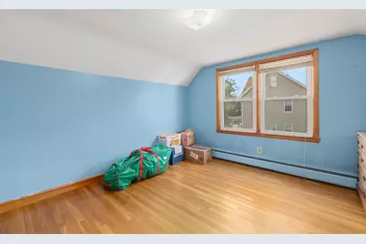 28 Lincoln Avenue, Cranston, RI 02920 - Photo 3