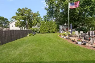 28 Lincoln Ave, Cranston, RI 02920 - Photo 35