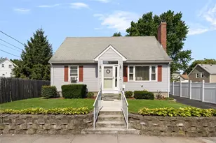 28 Lincoln Ave, Cranston, RI 02920 - Photo 31