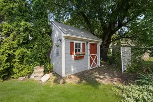 28 Lincoln Ave, Cranston, RI 02920 - Photo 37