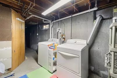 28 Lincoln Avenue, Cranston, RI 02920 - Photo 29