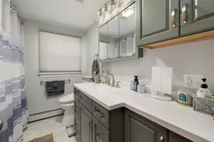 28 Lincoln Ave, Cranston, RI 02920 - Photo 17