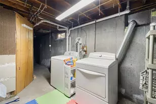 28 Lincoln Ave, Cranston, RI 02920 - Photo 29