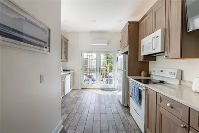 4 Red Cross Avenue #1A, Newport, RI 02840 - Photo 7