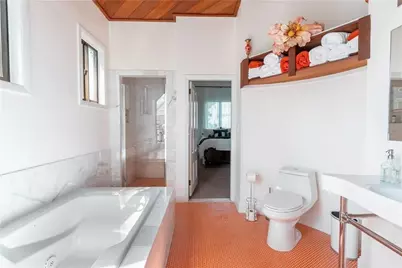 4 Red Cross Avenue #1A, Newport, RI 02840 - Photo 13
