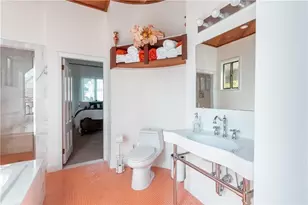 4 Red Cross Ave, Newport, RI 02840 - Photo 13