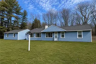 16 Sandra Dr, North Kingstown, RI 02852 - Photo 1