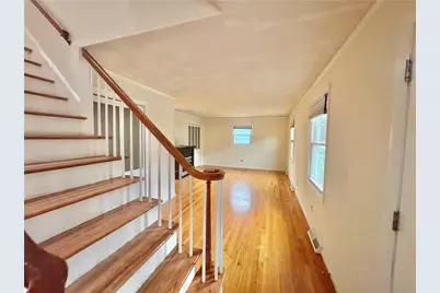 42 Locust Glen Drive, Cranston, RI 02921 - Photo 3